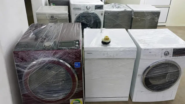 مجففات ملابس بعد الصيانة داخل ورشة الماهر في مكة