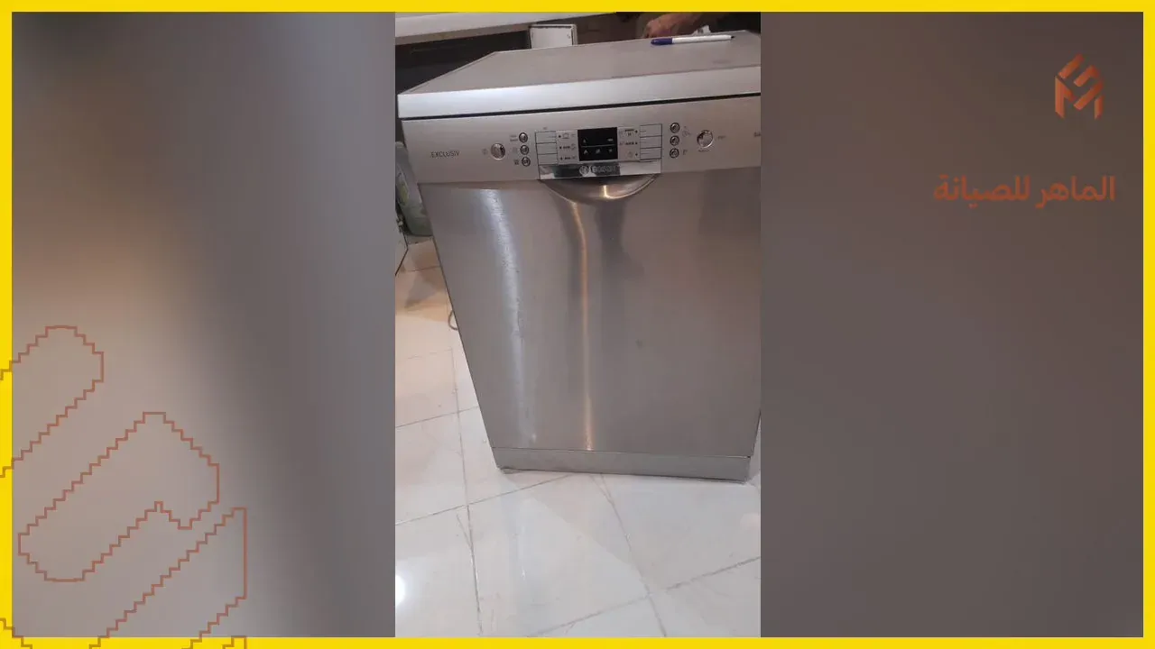 تركيب وتشغيل غسالة صحون في مطبخ العميل بمكة