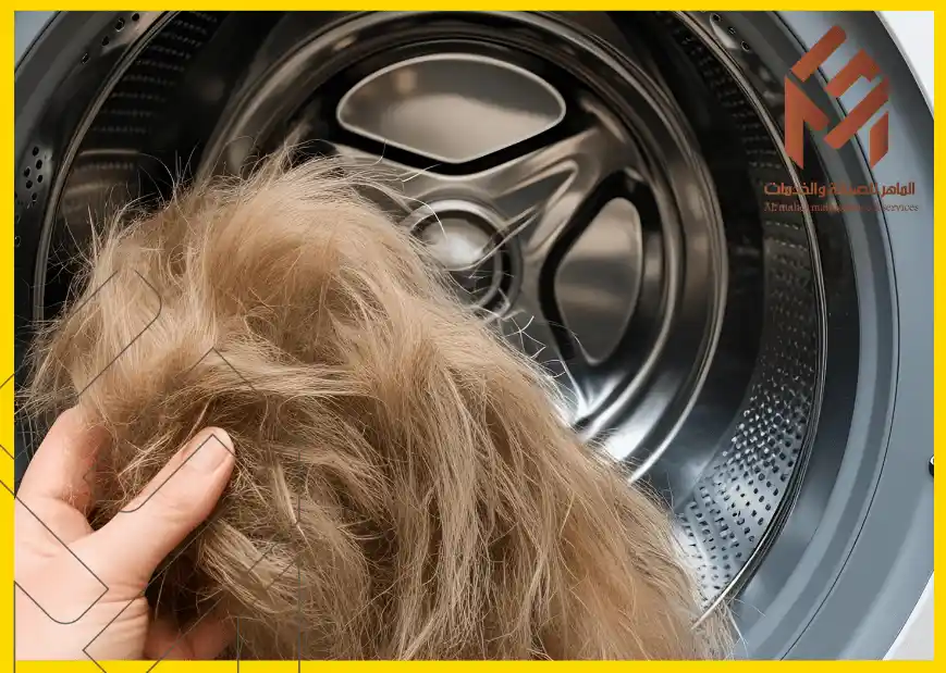 كيفية إزالة شعر الكلاب والقطط من الملابس والأثاث النسيجي